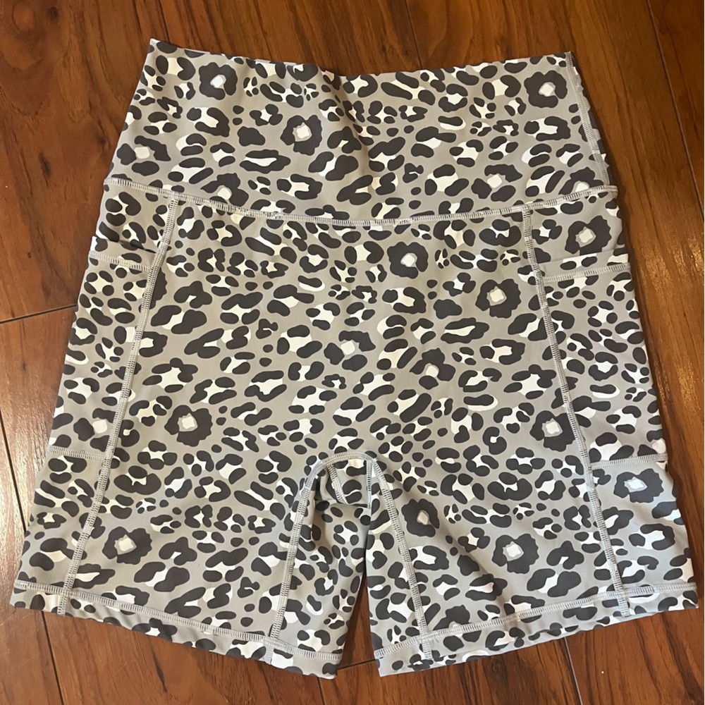 Aerie offline Leopard Print Bike Shorts size XL